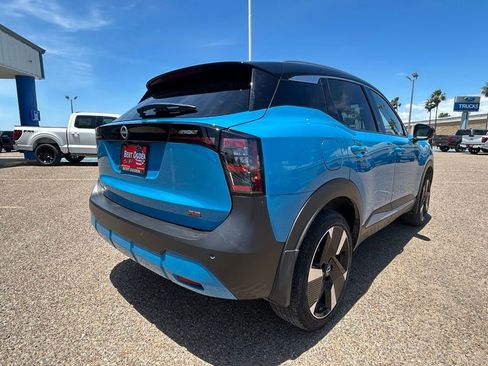 Used 2025 Nissan Kicks SR FWD image 6