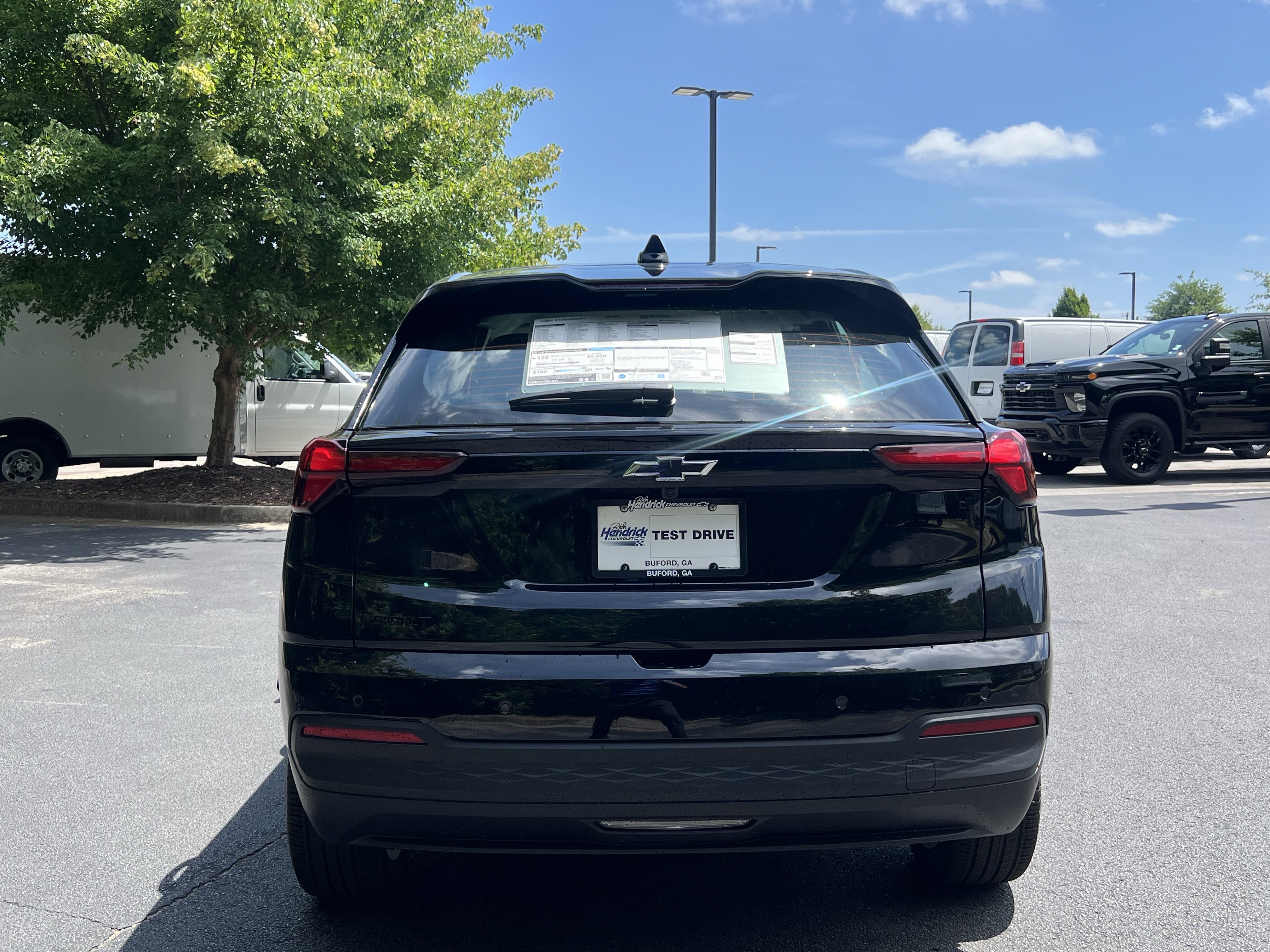 New 2027 Chevrolet Bolt LT w/ Comfort Package FWD image 8