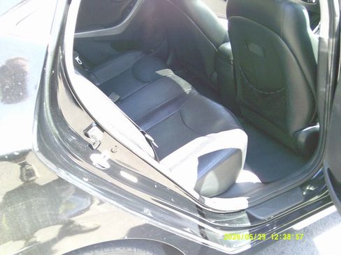 Used 2013 Hyundai Elantra Limited FWD image 16