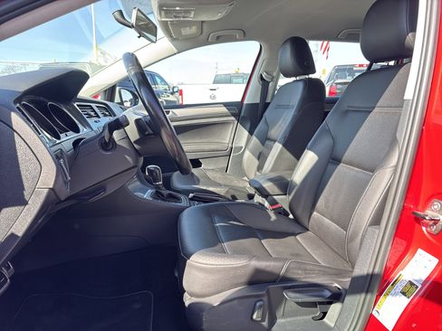 Used 2017 Volkswagen Golf Alltrack S image 20