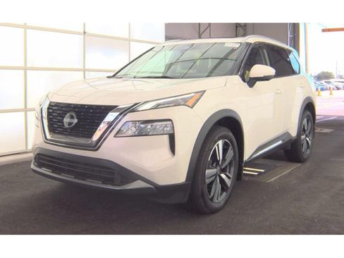 Used 2023 Nissan Rogue SL FWD image 1