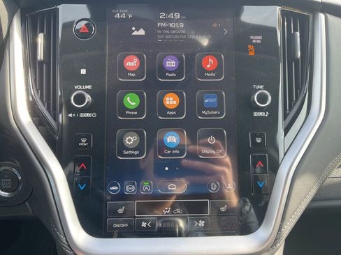 Certified 2025 Subaru Outback Premium w/ Popular Package #1A image 17