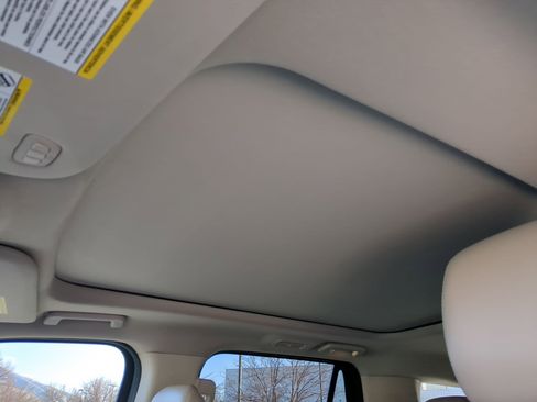 Used 2024 Ford Expedition Limited image 27