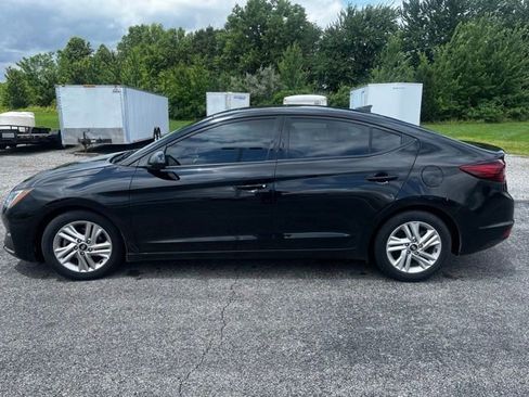 Used 2019 Hyundai Elantra Value Edition w/ Cargo Package FWD image 9