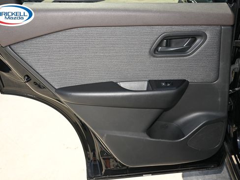 Used 2023 Nissan Rogue S FWD image 15