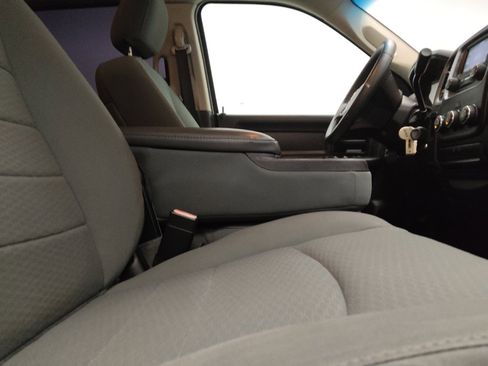 Used 2014 RAM 1500 Express RWD image 21