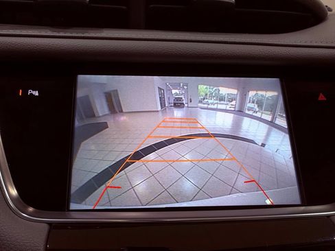 Used 2017 Cadillac XT5 Luxury w/ Driver Awareness Package FWD image 24