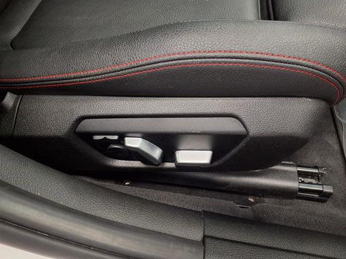 Used 2018 BMW 330i Sedan RWD image 11