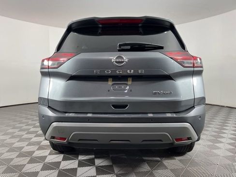 Used 2023 Nissan Rogue SV image 9