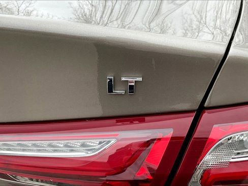 Used 2024 Chevrolet Malibu LT FWD image 23