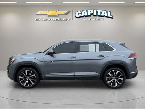 Used 2024 Volkswagen Atlas Cross Sport SEL Premium R-Line AWD/4WD image 2