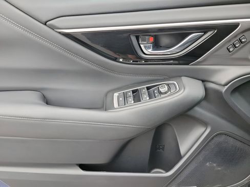 Used 2020 Subaru Outback Limited image 16