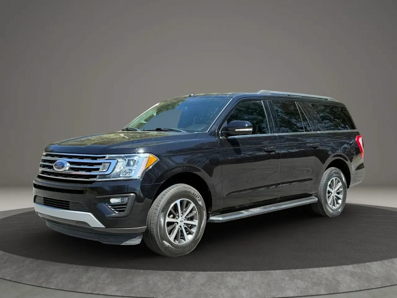 Used 2020 Ford Expedition Max XLT w/ Equipment Group 202A RWD image 1