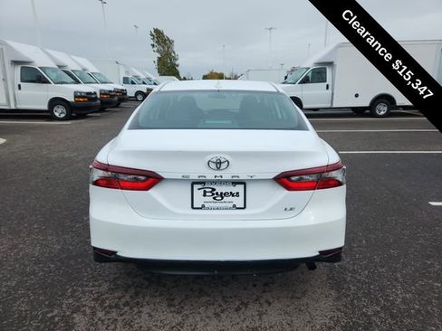 Used 2022 Toyota Camry LE image 6