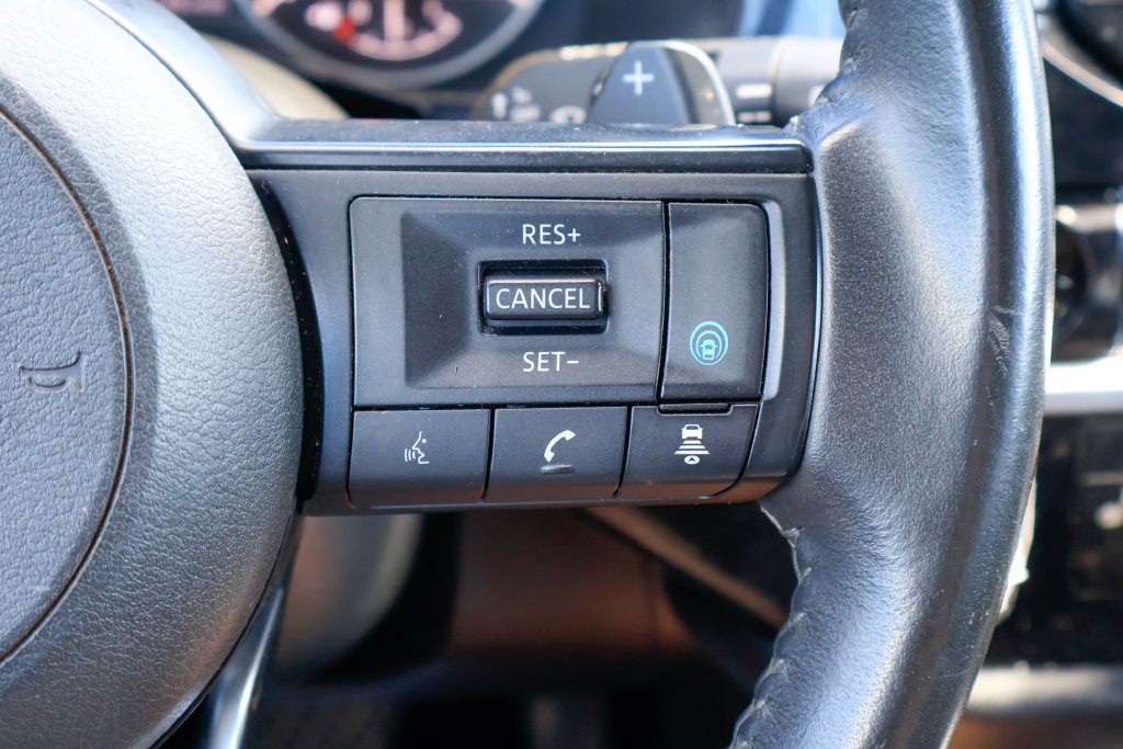 Used 2024 Nissan Pathfinder SV FWD image 15