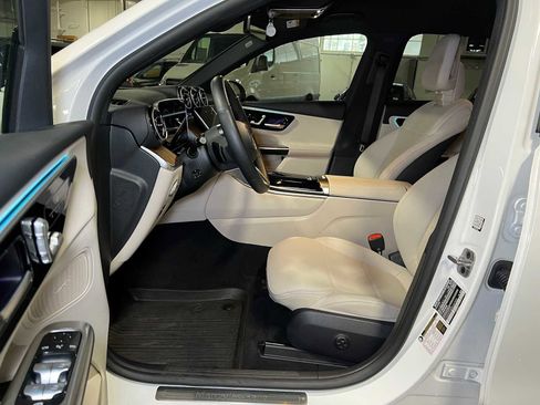 Certified 2025 Mercedes-Benz GLC 300 4MATIC image 25