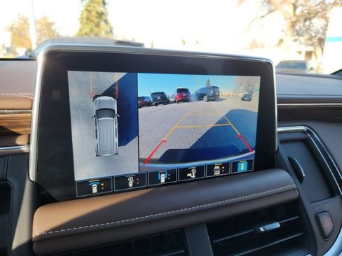 Used 2021 Chevrolet Suburban High Country image 32