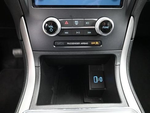 Used 2022 Ford Edge SEL w/ Convenience Package AWD/4WD image 17