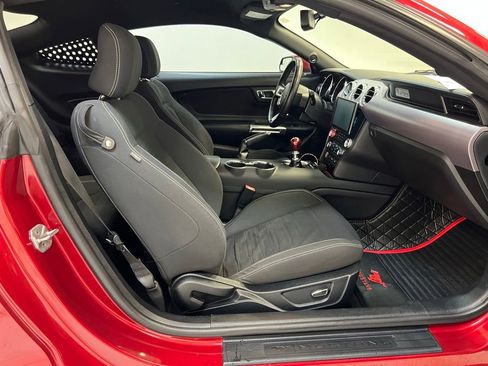 Used 2017 Ford Mustang GT RWD image 28