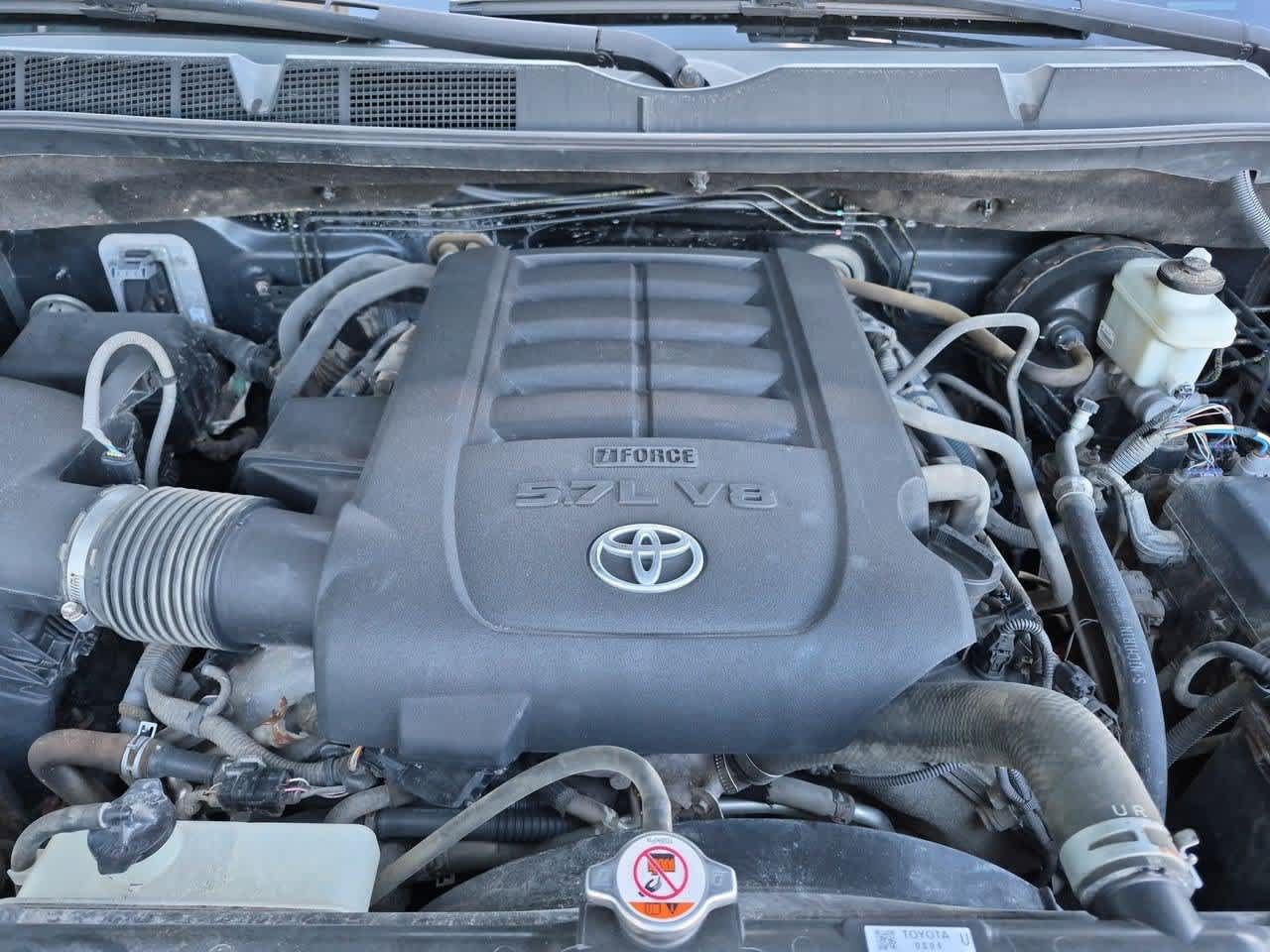 Used 2018 Toyota Tundra Limited w/ Limited Premium Package AWD/4WD image 14