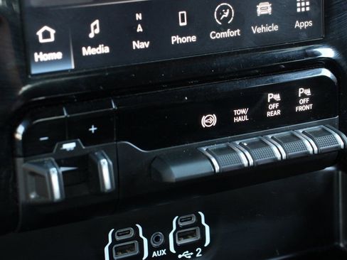 Used 2024 RAM 2500 Big Horn w/ Night Edition AWD/4WD image 29