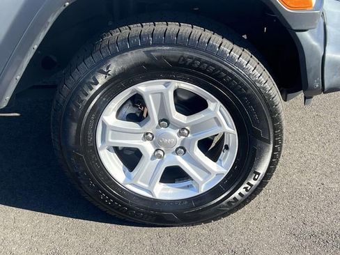 Used 2021 Jeep Wrangler Unlimited Sport image 7