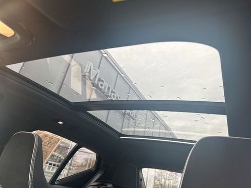 Certified 2025 Volvo XC40 B5 Plus image 27