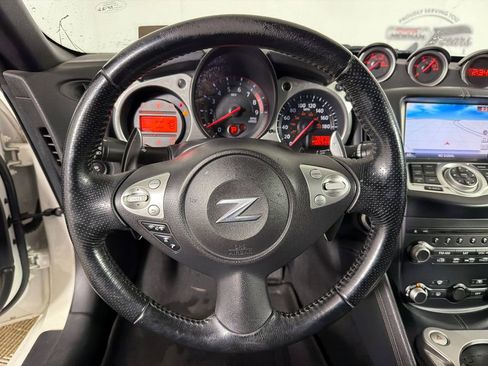 Used 2016 Nissan 370Z Sport Tech image 20
