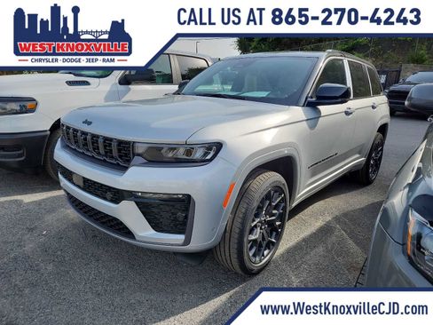 New 2026 Jeep Grand Cherokee Summit w/ Obsidian Package AWD/4WD image 1