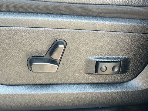 Used 2023 RAM 2500 Limited AWD/4WD image 30