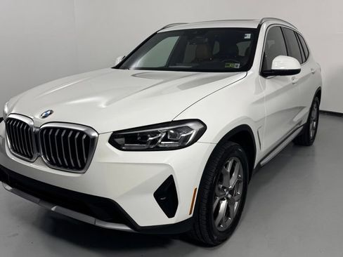 Used 2022 BMW X3 xDrive30i w/ Premium Package AWD/4WD image 3