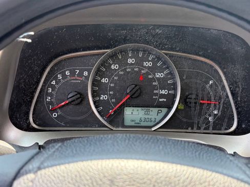 Used 2015 Toyota RAV4 LE FWD image 12