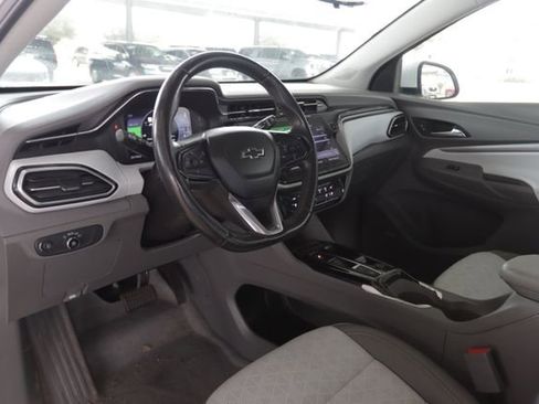 Used 2022 Chevrolet Bolt EUV Premier w/ Sun & Sound Package image 7