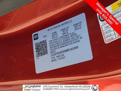 Used 2021 Chevrolet Camaro LT RWD image 33