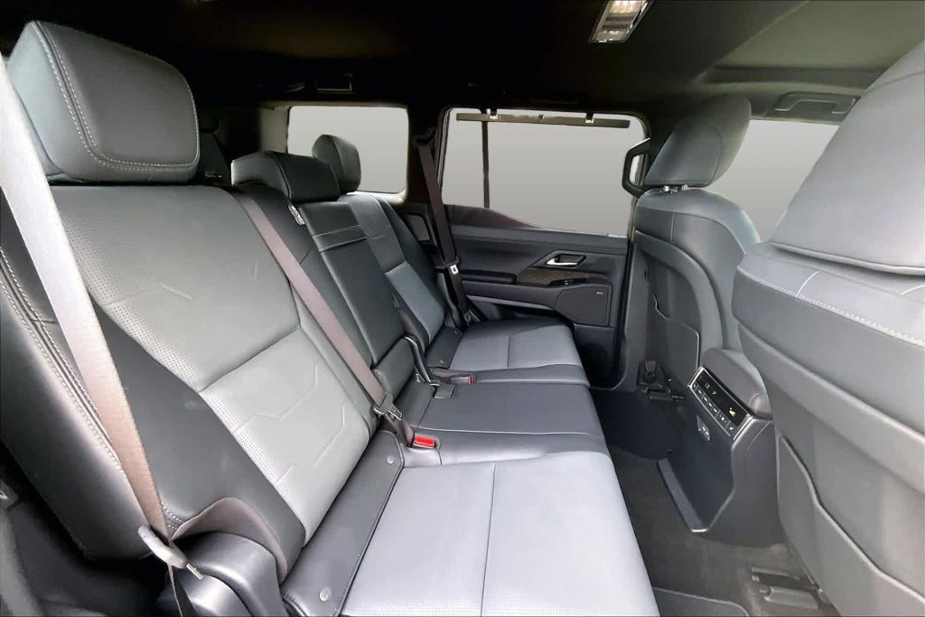 Used 2026 Lexus GX 550 w/ Cold Area Package AWD/4WD image 20