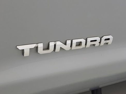 Used 2019 Toyota Tundra SR5 AWD/4WD image 8