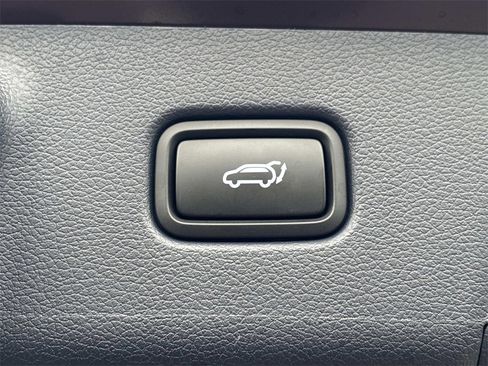 Used 2024 Hyundai Palisade Calligraphy image 18