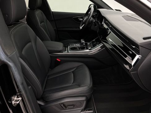 Used 2019 Audi Q8 Premium w/ Convenience Package image 17
