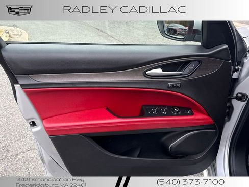 Used 2020 Alfa Romeo Stelvio Ti w/ Active Blind Spot Package image 12