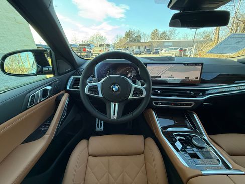 Used 2026 BMW X6 M60i w/ Climate Comfort Package image 38