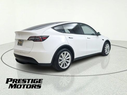 Used 2021 Tesla Model Y Long Range AWD/4WD image 6