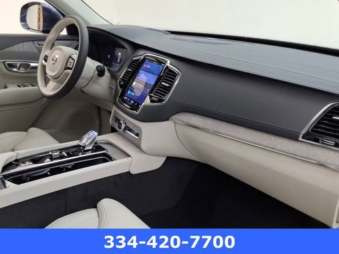 New 2025 Volvo XC90 T8 Ultra w/ Protection Package Premier AWD/4WD image 28