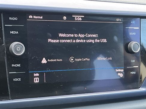 Used 2022 Volkswagen Taos SE w/ IQ.Drive SE Package image 19