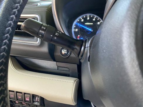 Used 2022 Subaru Ascent Limited AWD/4WD image 66