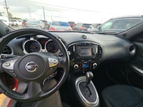 Used 2012 Nissan Juke SV image 4