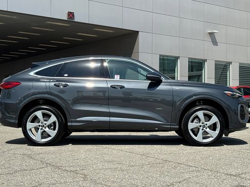 New 2025 Audi Q5 Premium Plus image 3
