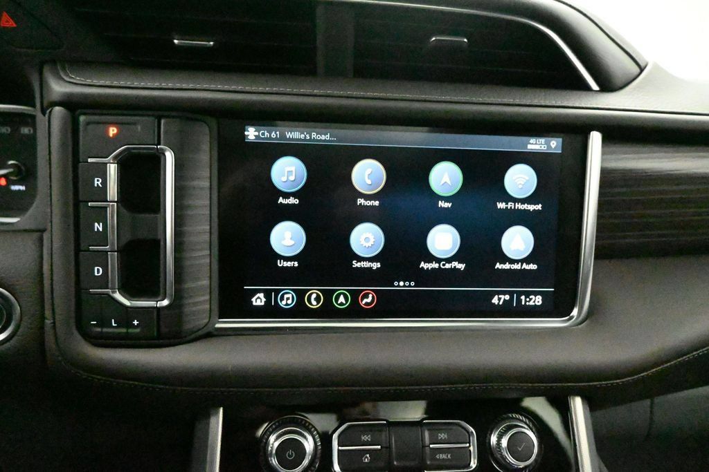 Used 2021 GMC Yukon Denali w/ Denali Premium Package AWD/4WD image 15