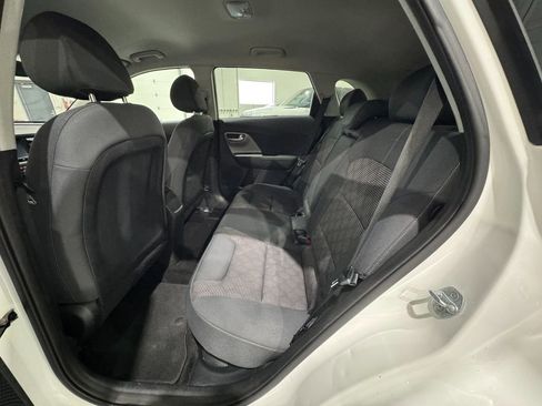 Used 2019 Kia Niro LX image 26