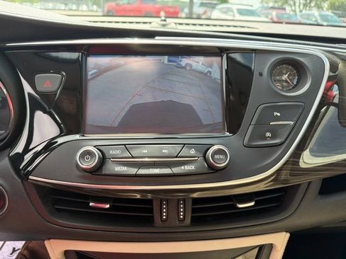 Certified 2020 Buick Envision Essence AWD/4WD image 18