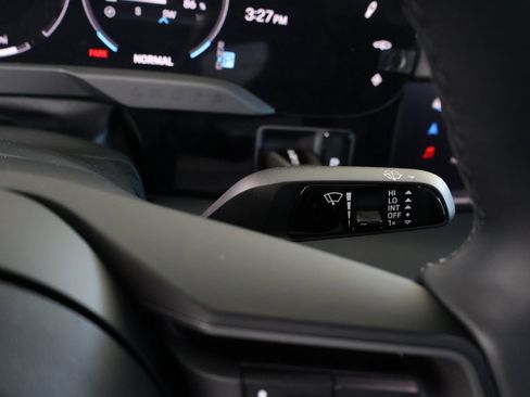 New 2025 Porsche Taycan image 29